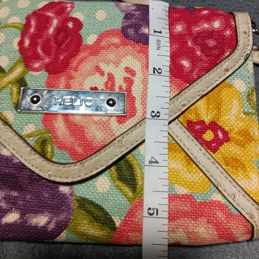 Relic Small Floral Envelope Clutch - Picture 8 of 8
